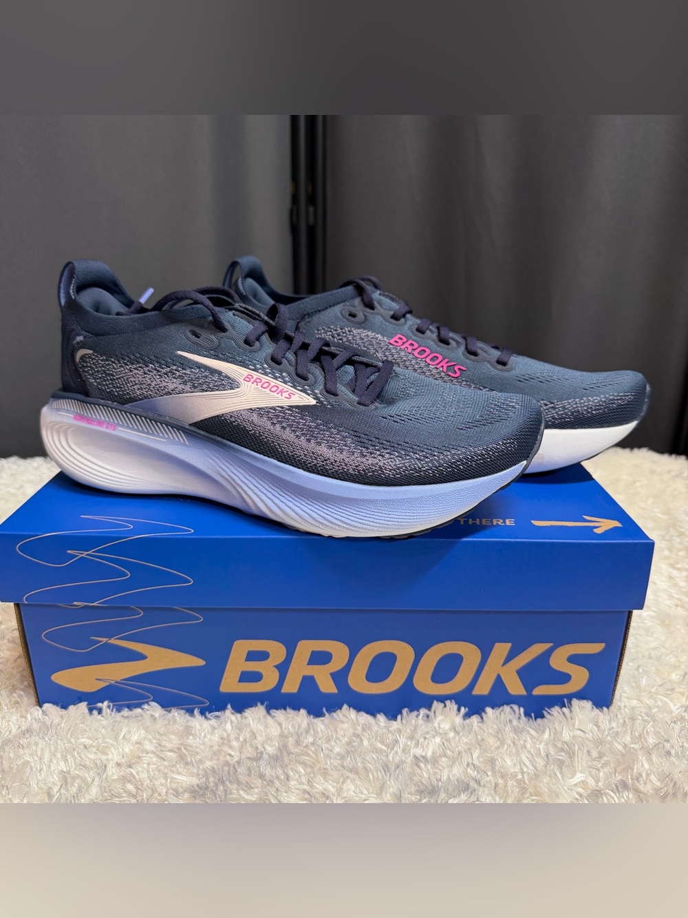 New Brooks Adrenaline GTS 25 Women's US 10 UK 8